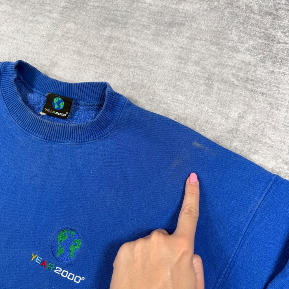Year 2000 Sweatshirt Mens XL Blue Embroidered Globe Vintage Y2K Made In Canada - Picture 5 of 10